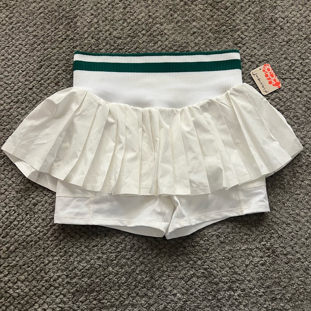 Free People Brand New White Ruffled Women's Shorts